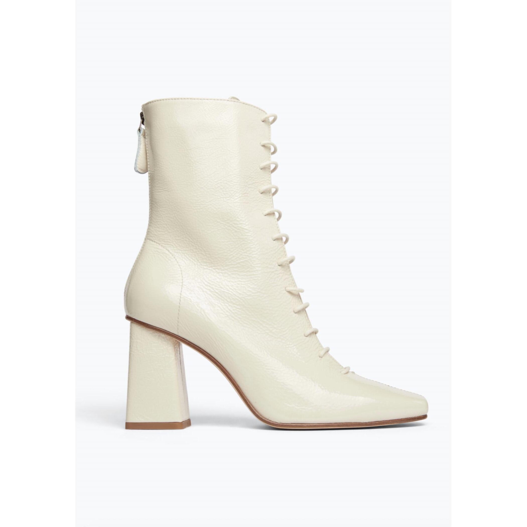 New Freda Salvador Women's Iona Boot In Cream Crinkle Patent